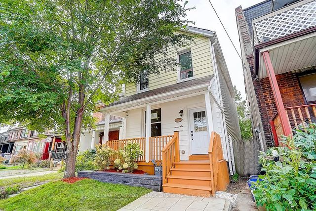 2179 Dundas Street W, Toronto W01