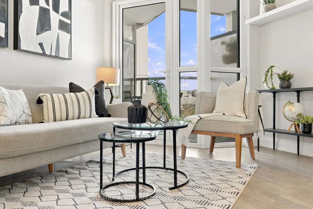 65 Speers Road 313, Oakville