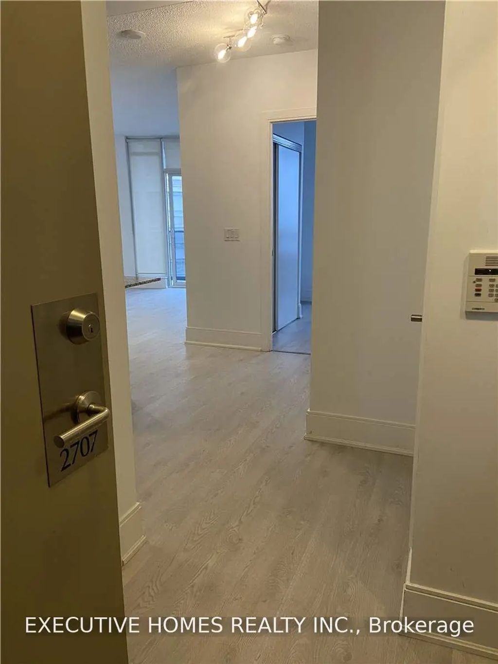 330 Burnhamthorpe Road 2707, Mississauga