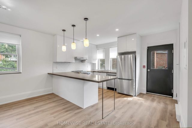 1340 King Street W 203, Toronto W01