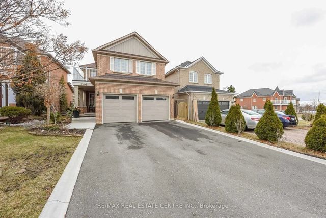 764 Avocado Crescent, Mississauga