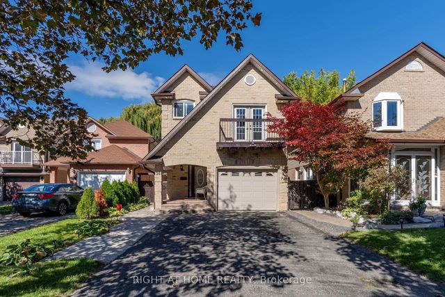 36 Sw Burton Road W, Brampton