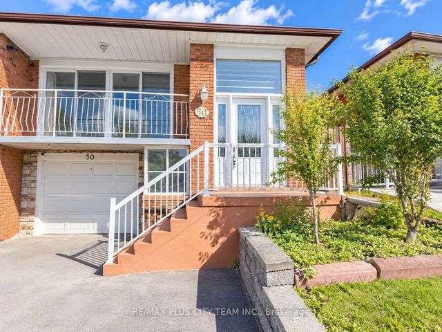 50 Blossom Crescent Main, Toronto W05