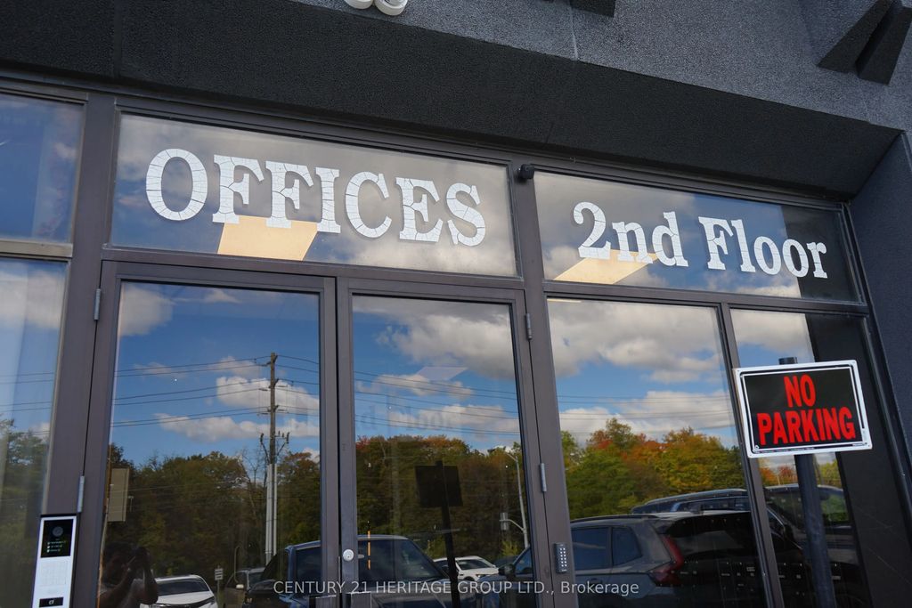 4544 Dufferin Street 209, Toronto W05