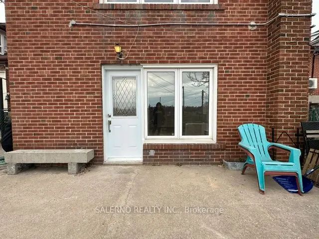 23 Redhill Avenue Lower, Toronto W03