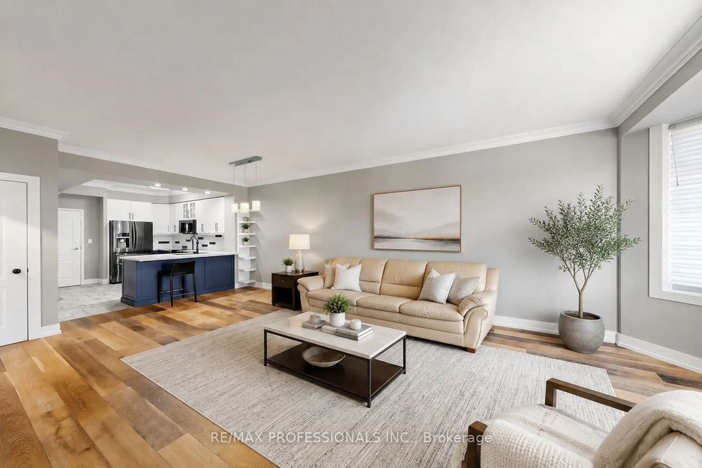 3531 Lake Shore Boulevard W 206, Toronto W06