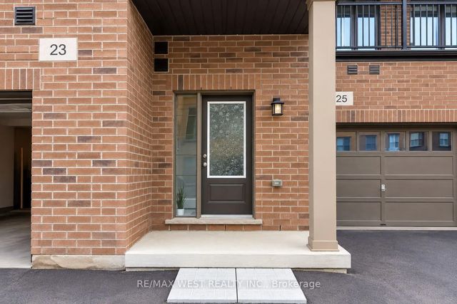 23 Lipscott Drive, Caledon