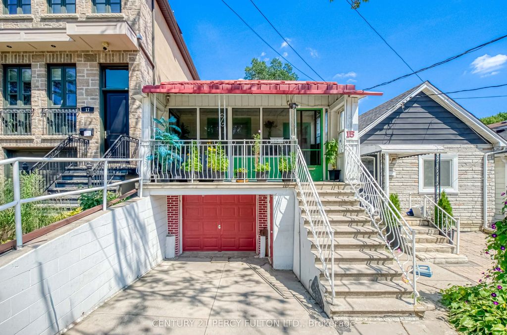 15 Haverson Boulevard, Toronto W03