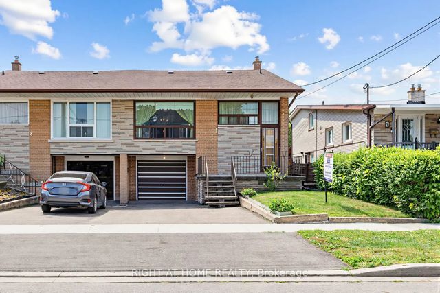 7 Daystrom Drive, Toronto W05