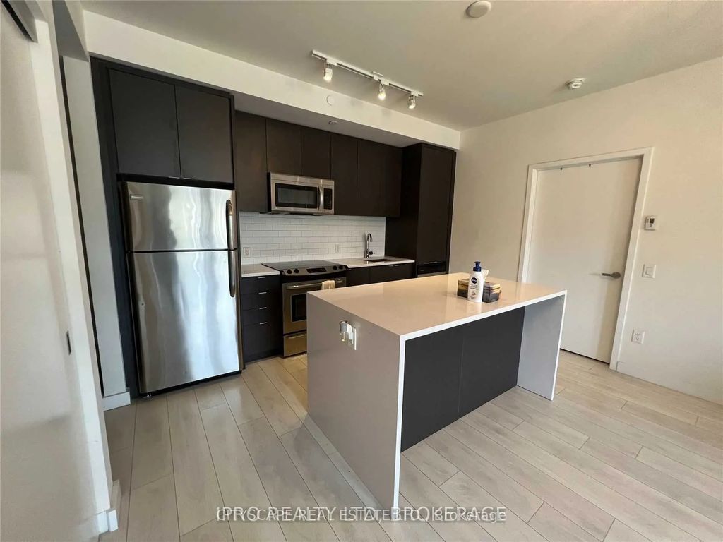 5005 Harvard Road 204, Mississauga