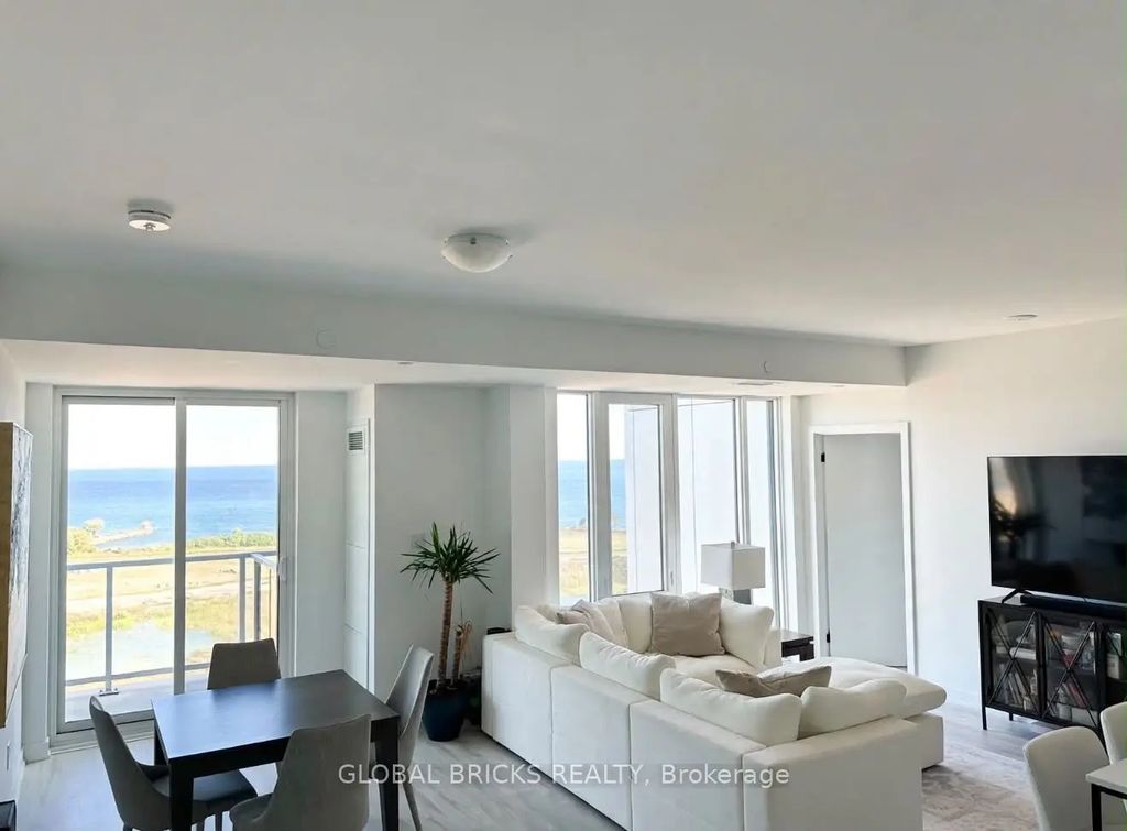 220 Missinnihe Way 1310, Mississauga