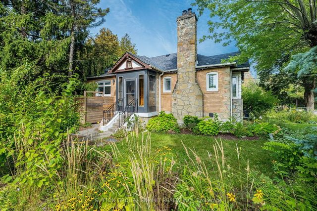 32 Ellis Avenue, Toronto W01