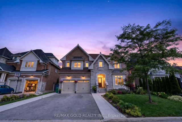6 Ayrshire Court, Brampton