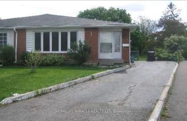 25 Four Leaf Drive, Toronto W10