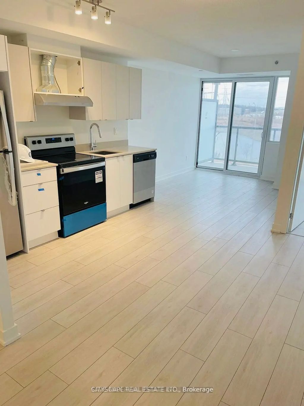 3200 Dakota Common N/a B412, Burlington