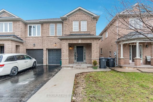 32 Trumpet Valley Boulevard, Brampton