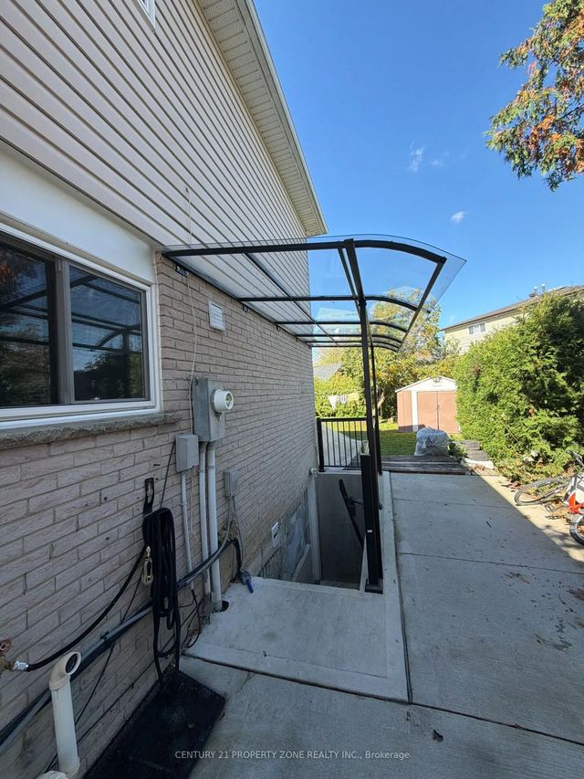68 Merton Road, Brampton