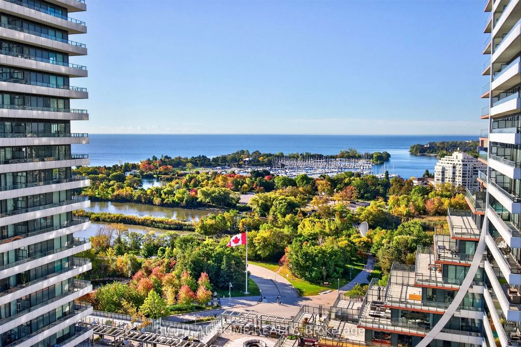 33 Shore Breeze Drive 1801, Toronto W06