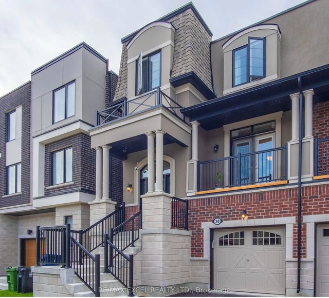 30 Vaudeville Drive Main, Toronto W06