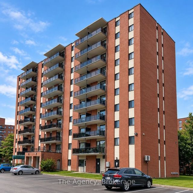 45 Paisley Boulevard W 304, Mississauga