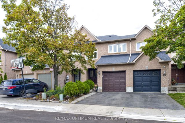 51 Goldenlight Circle, Brampton