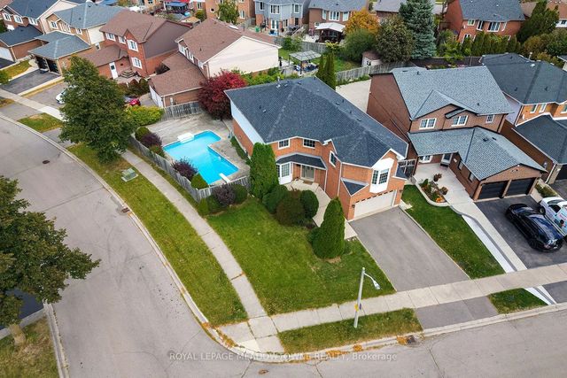 38 Mckillop Court, Brampton