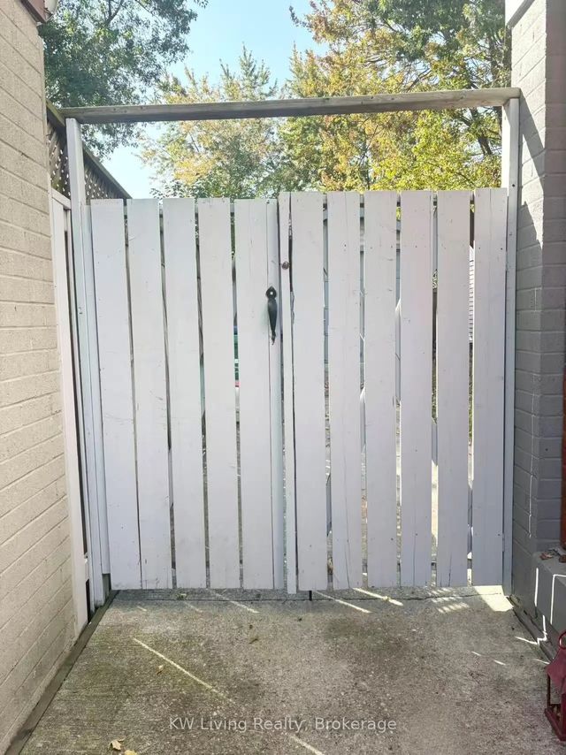 18 Jensen Square Basement, Brampton