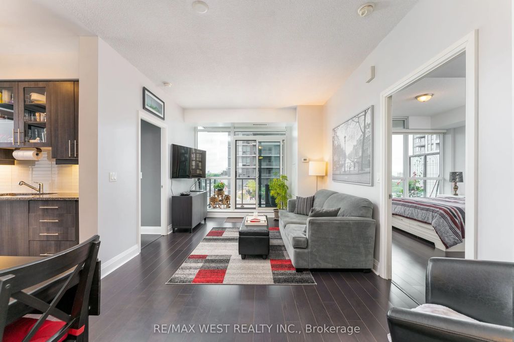 1185 The Queensway N/a 710, Toronto W08
