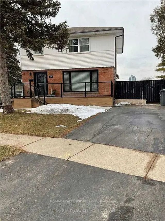 24 Morpeth Road Lower, Brampton