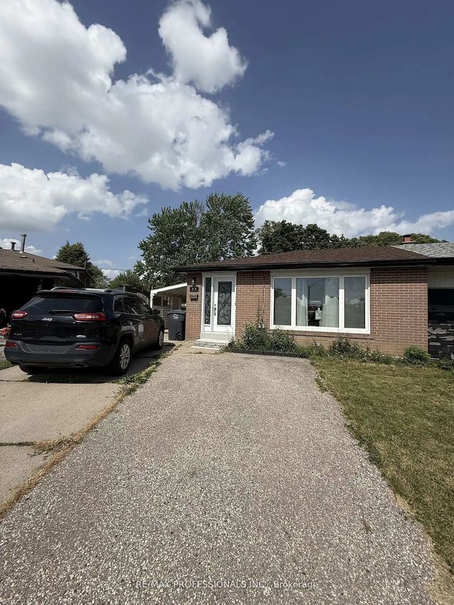 23 Dunwich Place Basement, Brampton