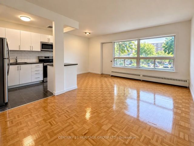 10 Garfella Drive 121, Toronto W10