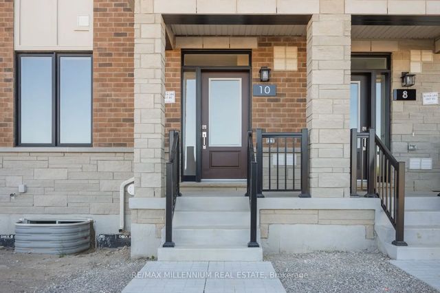 10 Thornbird Crescent Main, Brampton