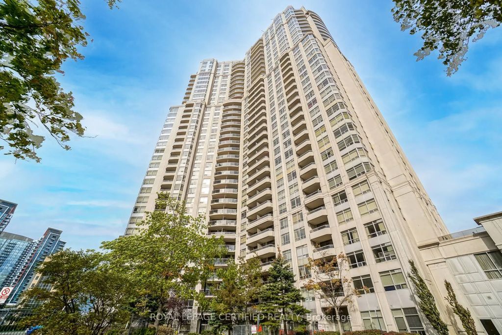 35 Kingsbridge Garden Circle 507, Mississauga