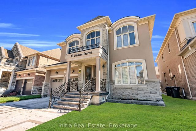 12 Erintown Crescent S, Brampton