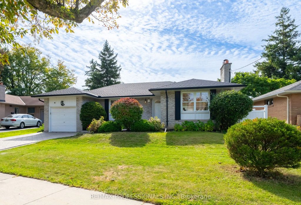 74 Crendon Drive, Toronto W08
