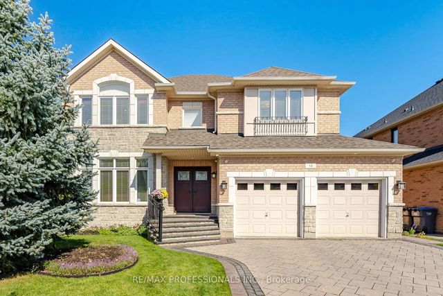 13 Dokkum Crescent, Brampton