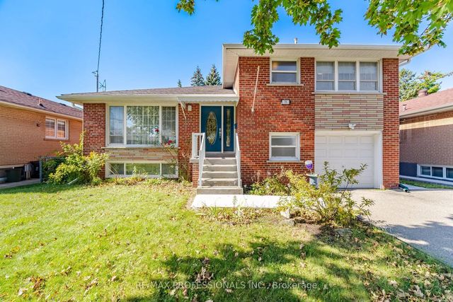 75 Sabrina Drive, Toronto W09