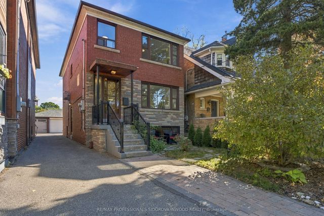 137 Evelyn Avenue, Toronto W02