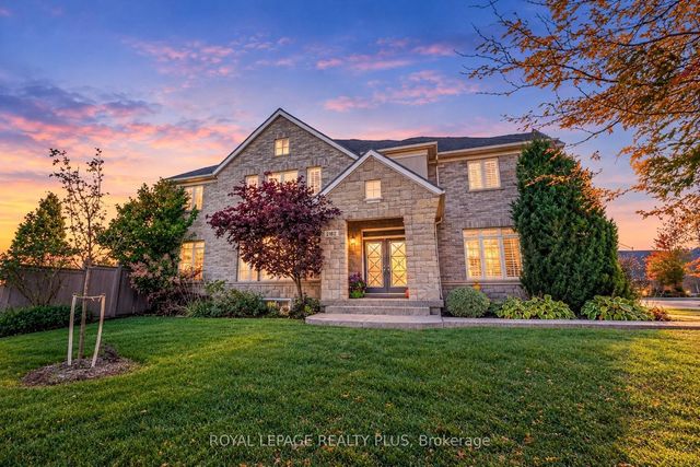 2182 Heathcliff Court, Oakville