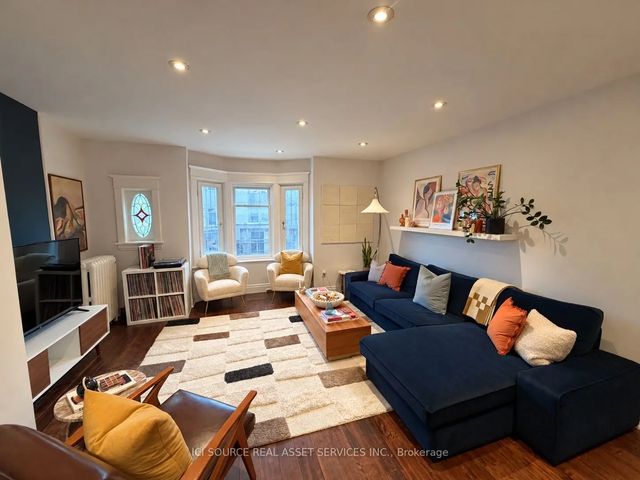 399 Roncesvalles Avenue 1 (2nd Floor), Toronto W01