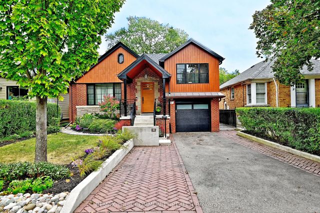 141 Prince Edward Drive S, Toronto W07