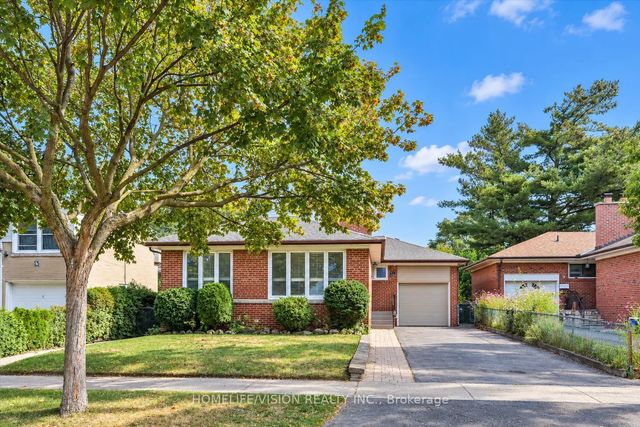 11 Larstone Avenue, Toronto W07