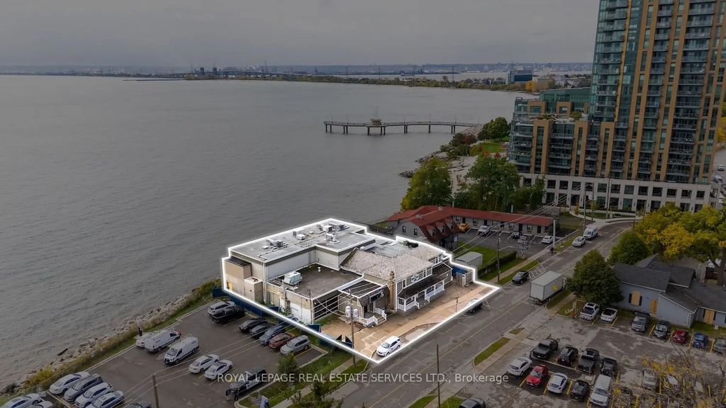 2084 Old Lakeshore Road, Burlington