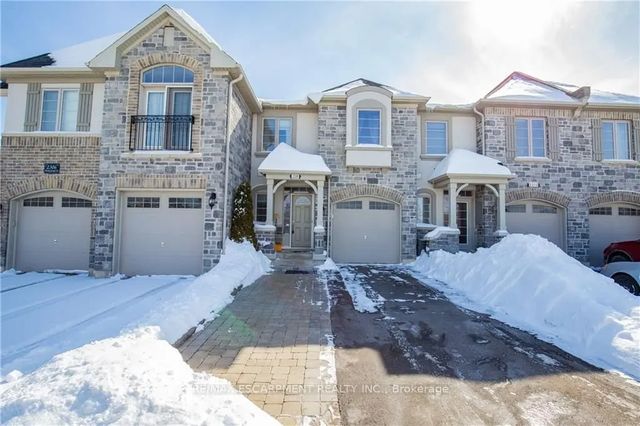 2308 Whistling Springs Crescent, Oakville