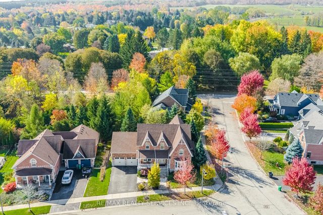 76 North Riverdale Drive, Caledon