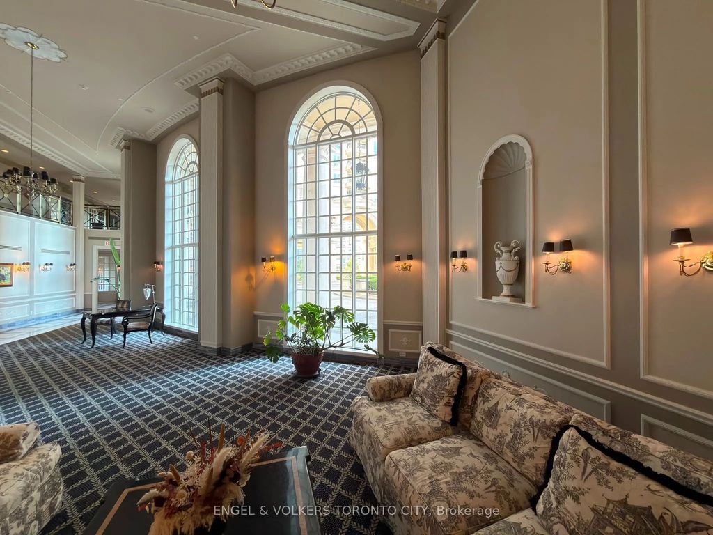2285 Lake Shore Boulevard W 1204, Toronto W06
