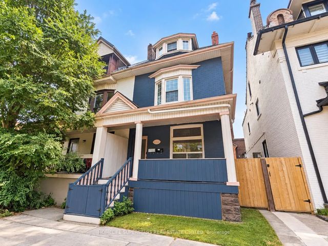 1267 King Street W, Toronto W01