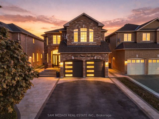 3263 Crimson King Circle, Mississauga