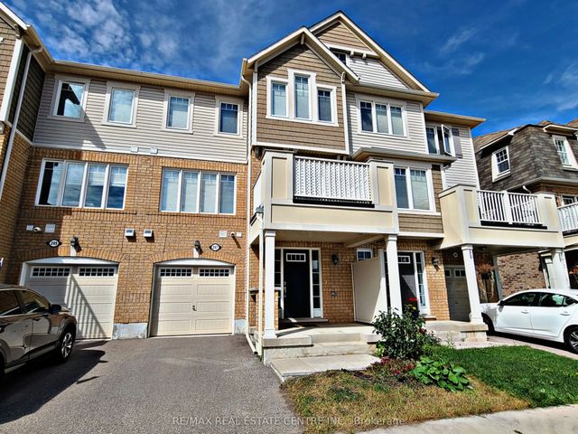 247 Slingsby Landing, Milton