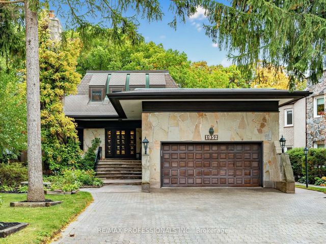 1952 Lapad Court, Mississauga